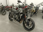TRIUMPH TRIDENT660