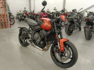 TRIUMPH TRIDENT660