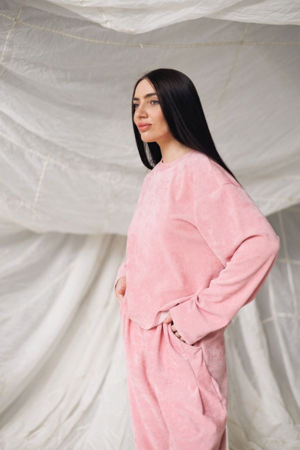 Кофта из вельвета розовая