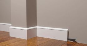 Плинтус Decor-Dizayn DD715 Белая Лепнина Д2000хВ90хТ13 / Декор Дизайн.