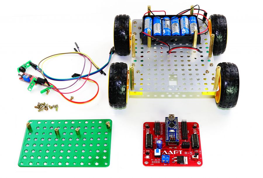 Образовательный конструктор для практики блочного программирования с комплектом датчиков ПЕЧЕНЕГ Батана MB