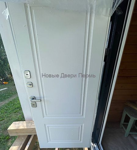 Коттедж-2 Termo  (терморазрыв) уличная дверь терморазрыв