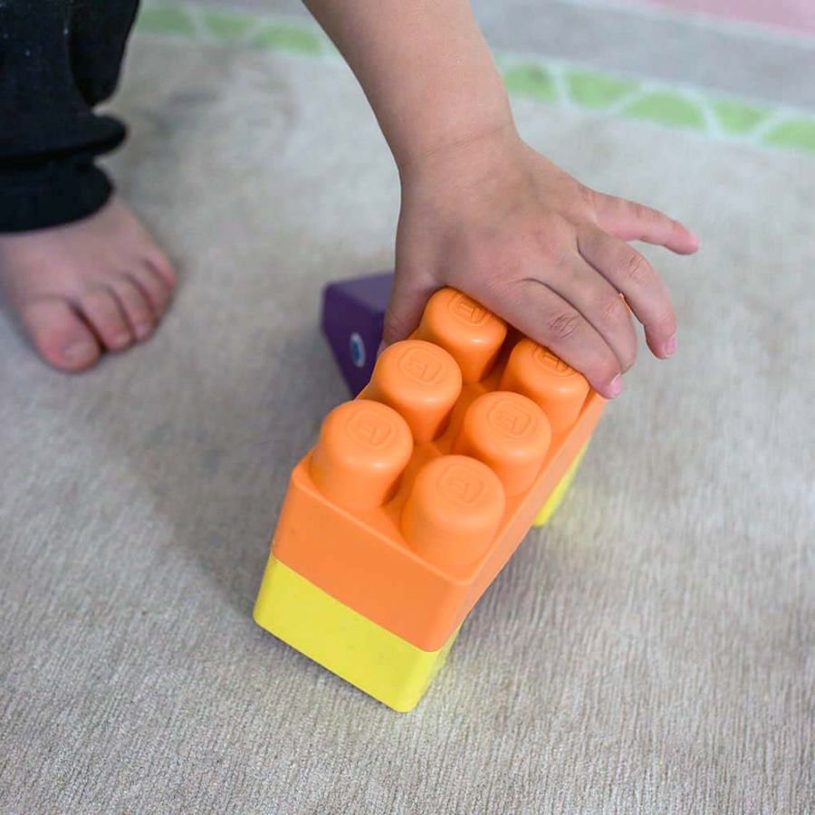 Мягкий конструктор для малышей "Ферма" КНОПА