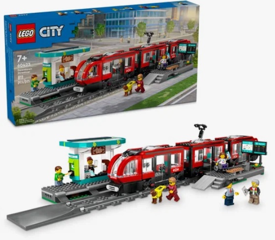 Конструктор LEGO City 60423 Downtown Streetcar and Station, 811 дет.