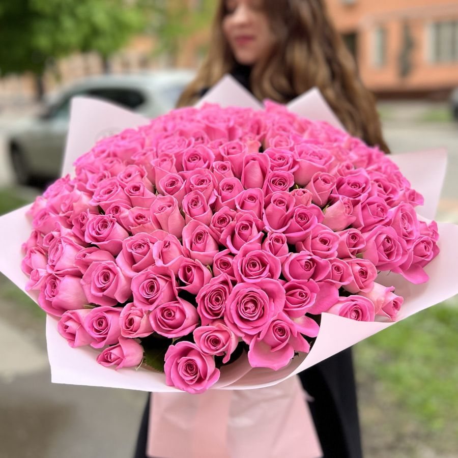 Букет из 151 розовой розы