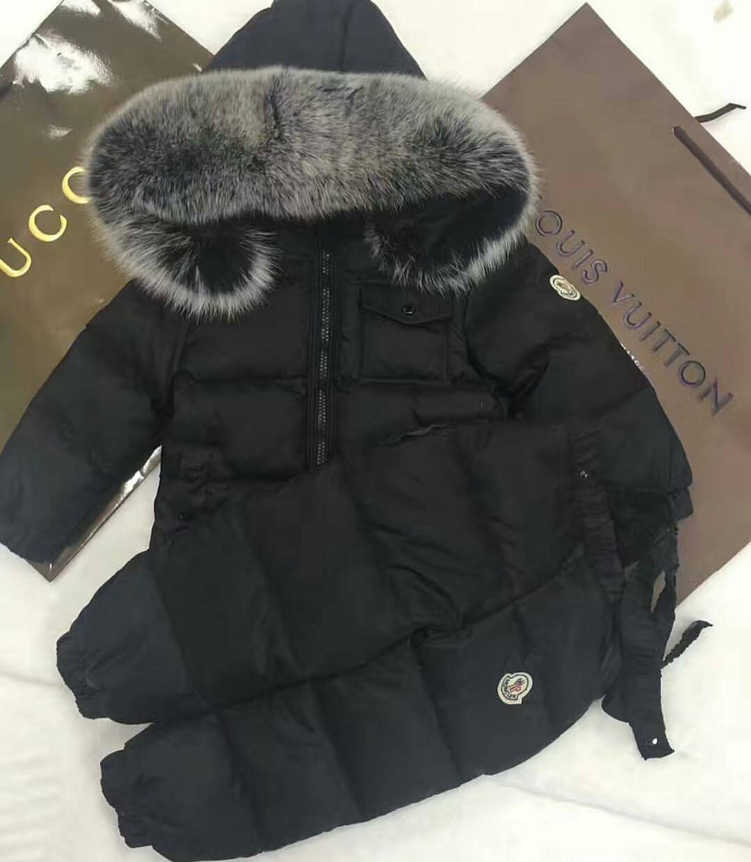 MONCLER ДЕТСКИЙ КОСТЮМ (МОНКЛЕР) ЧЕРНЫЙ С ЧЕРНЫМ МЕХОМ