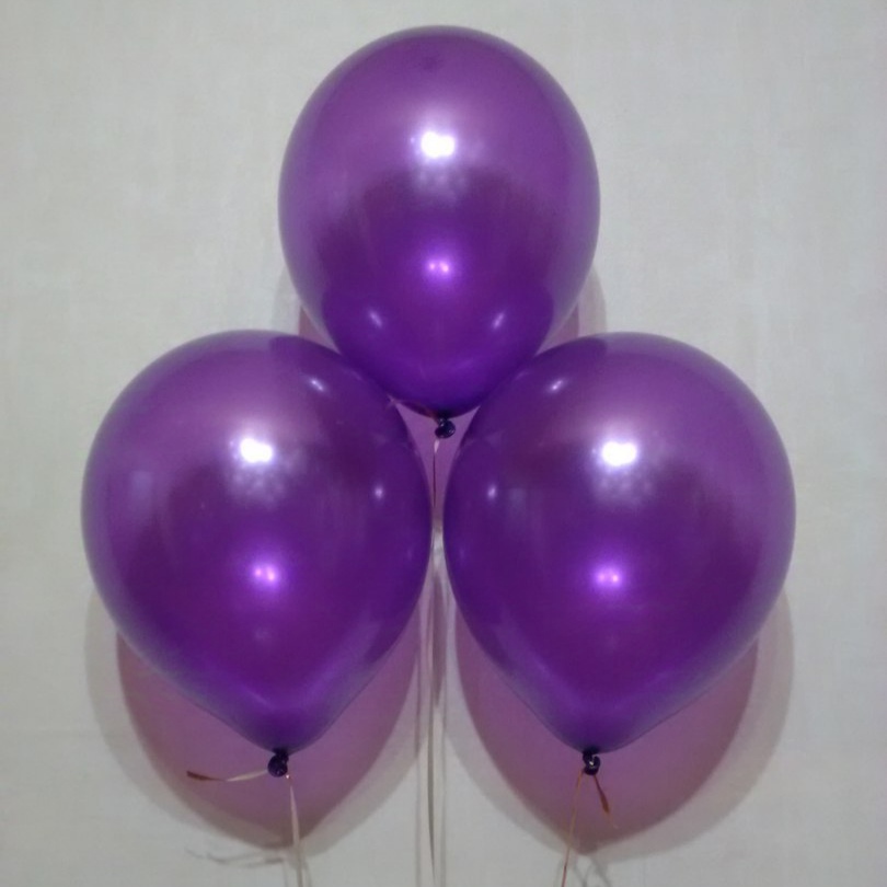 Набор из фиолетовых шаров