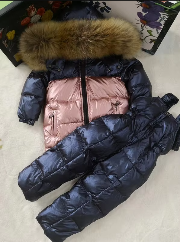 MONCLER ДЕТСКИЙ КОСТЮМ МОНКЛЕР