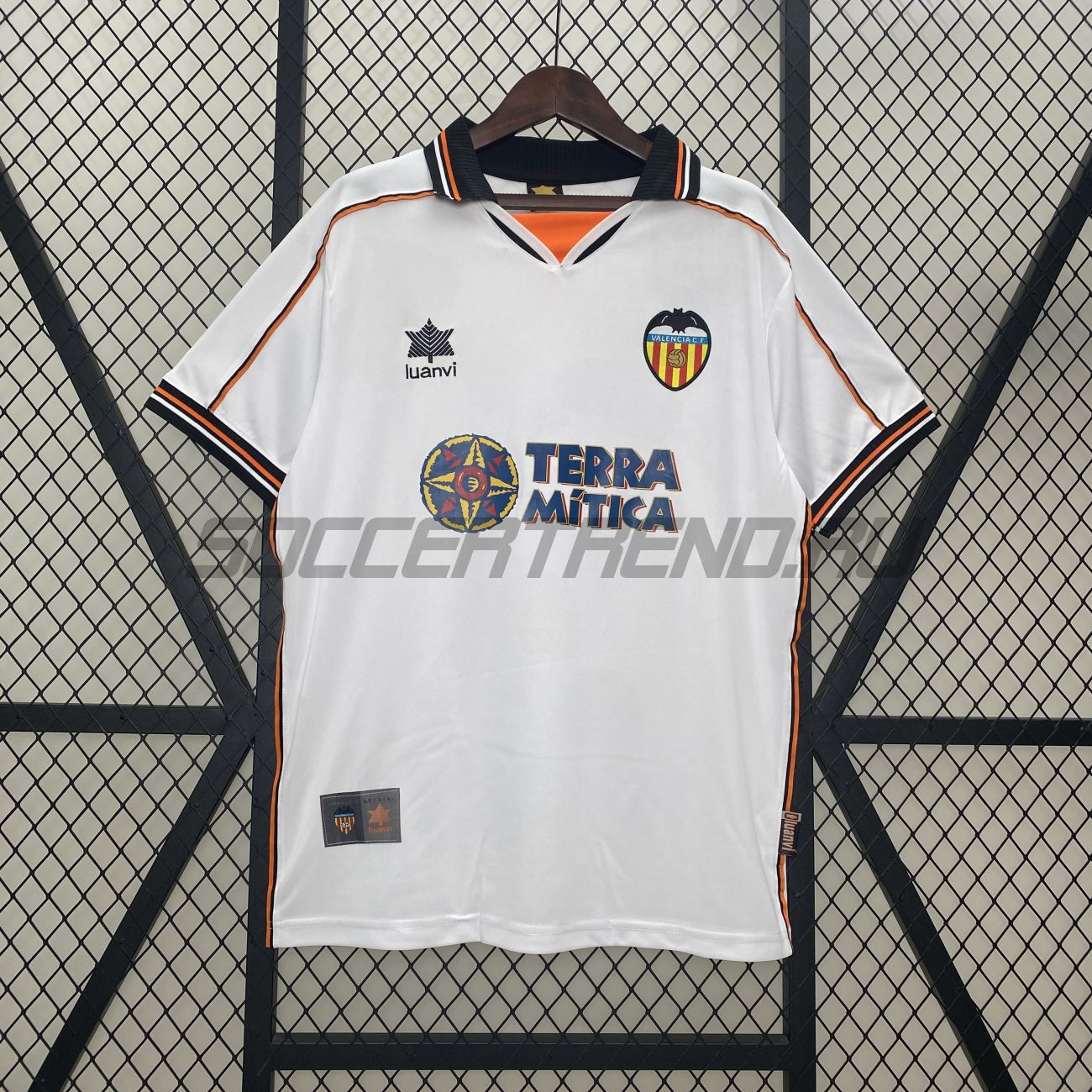 Домашняя форма Valencia 99/00