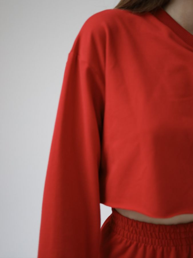 Кофта укороченная красная