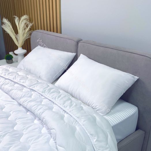 Подушка Корона "Basis"