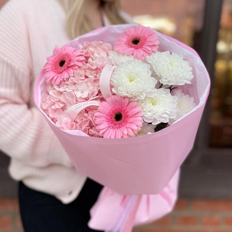 Букет "Лесная нимфа" из хризантем алтай, гермини, гортензии