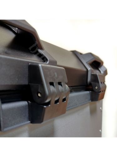 Кофр центральный алюминиевый 45л серебристый