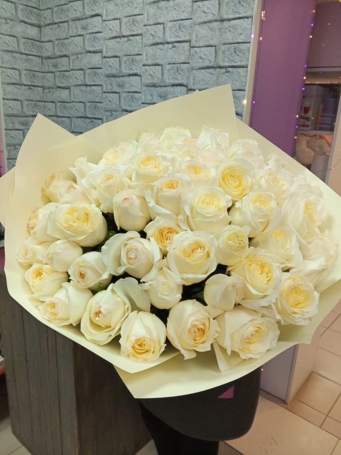 Пионовидная роза Candlelight 70-80 см